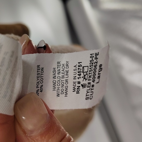 Fantastic Fawn QUEEN Pullover Top Size Large Brown Lightning Bolt Graphic V neck - Picture 4 of 9